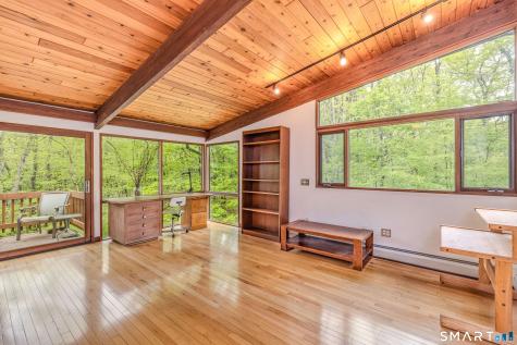 88 Hillyndale Road Mansfield CT 06268