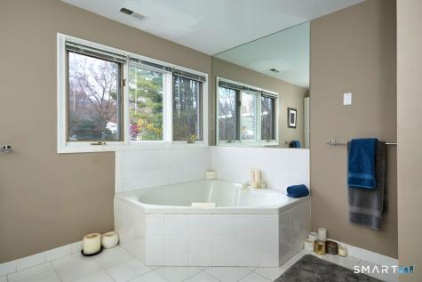 66 Wynn Wood Drive Fairfield CT 06825