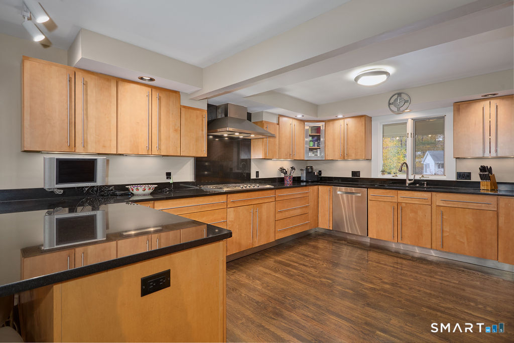 66 Wynn Wood Drive Fairfield CT 06825