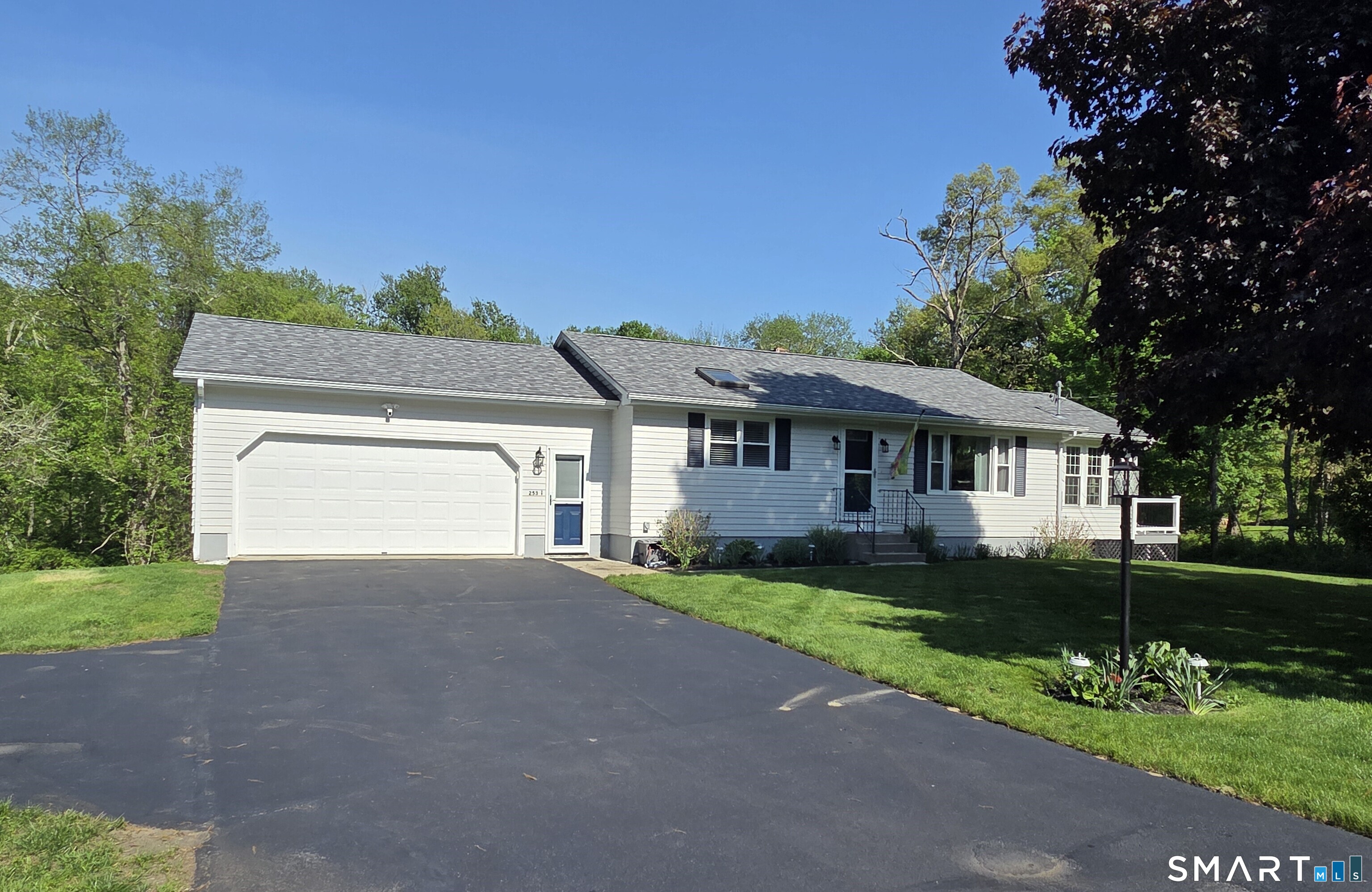 253 Liberty Highway Putnam CT 06260