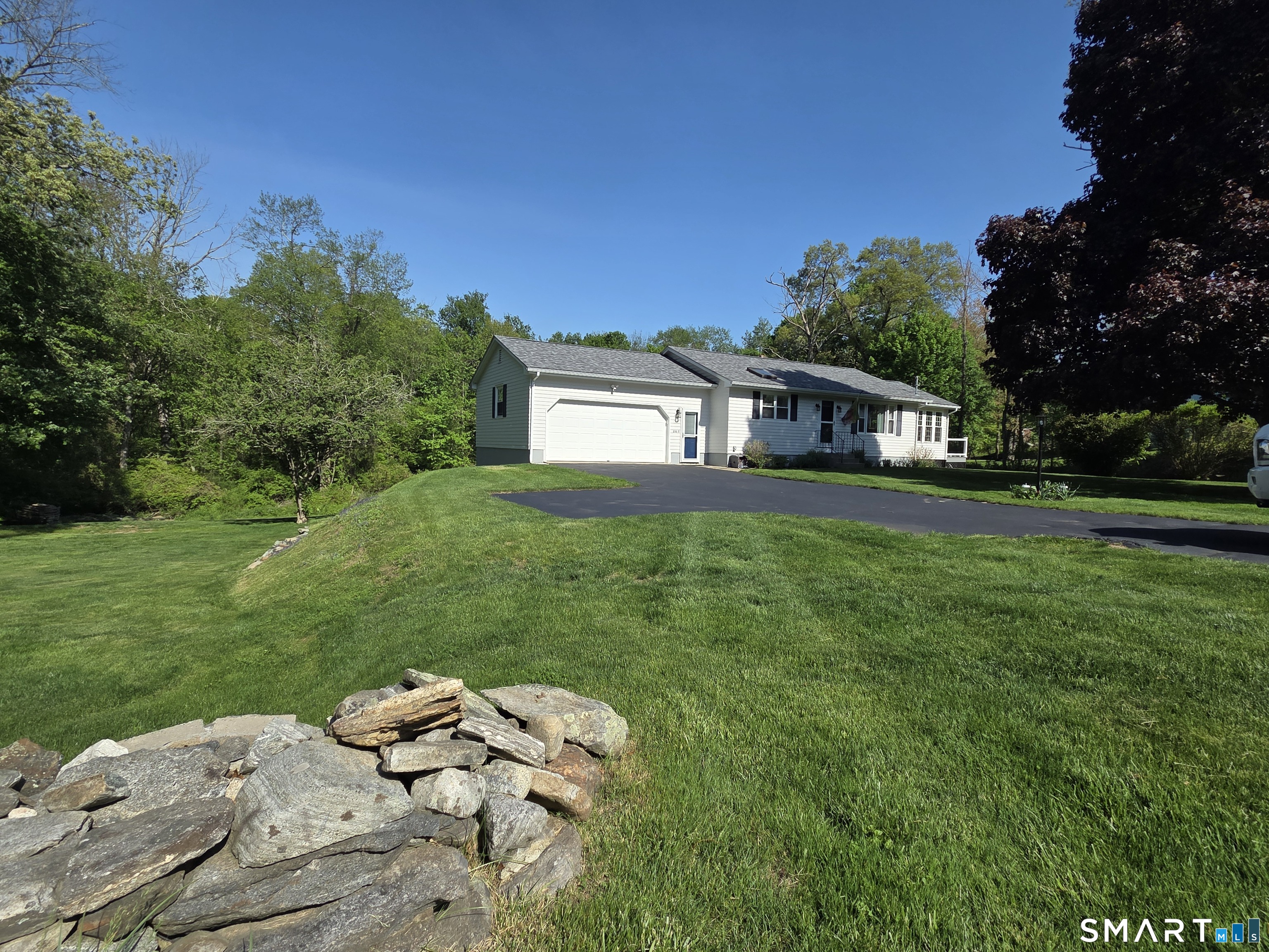 253 Liberty Highway Putnam CT 06260