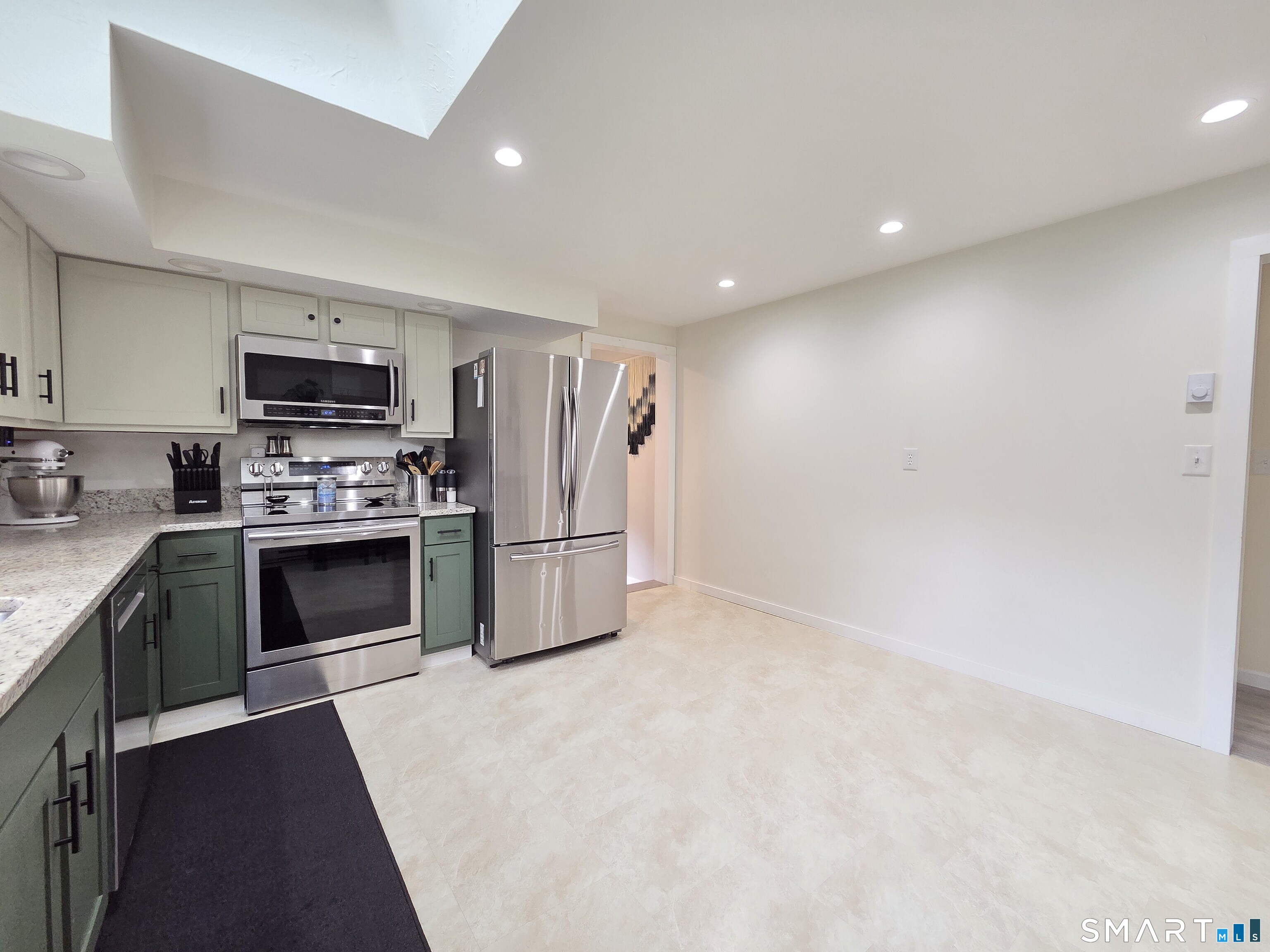 253 Liberty Highway Putnam CT 06260