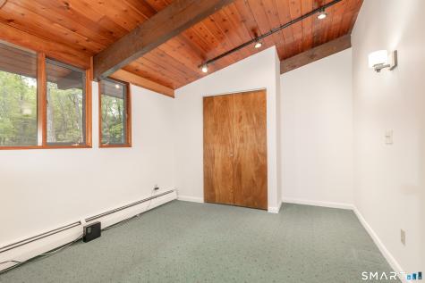 11 Forest Trail Woodbridge CT 06525