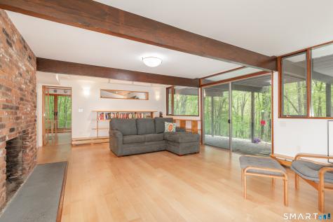 11 Forest Trail Woodbridge CT 06525