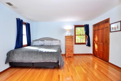 14 Cambridge Circle New Milford CT 06776