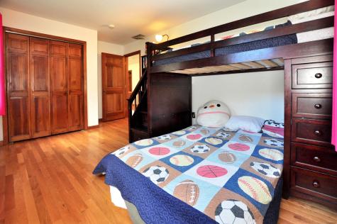 14 Cambridge Circle New Milford CT 06776