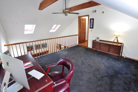 14 Cambridge Circle New Milford CT 06776