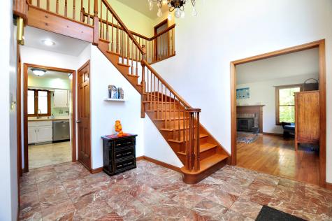 14 Cambridge Circle New Milford CT 06776