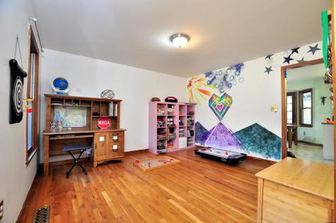 14 Cambridge Circle New Milford CT 06776