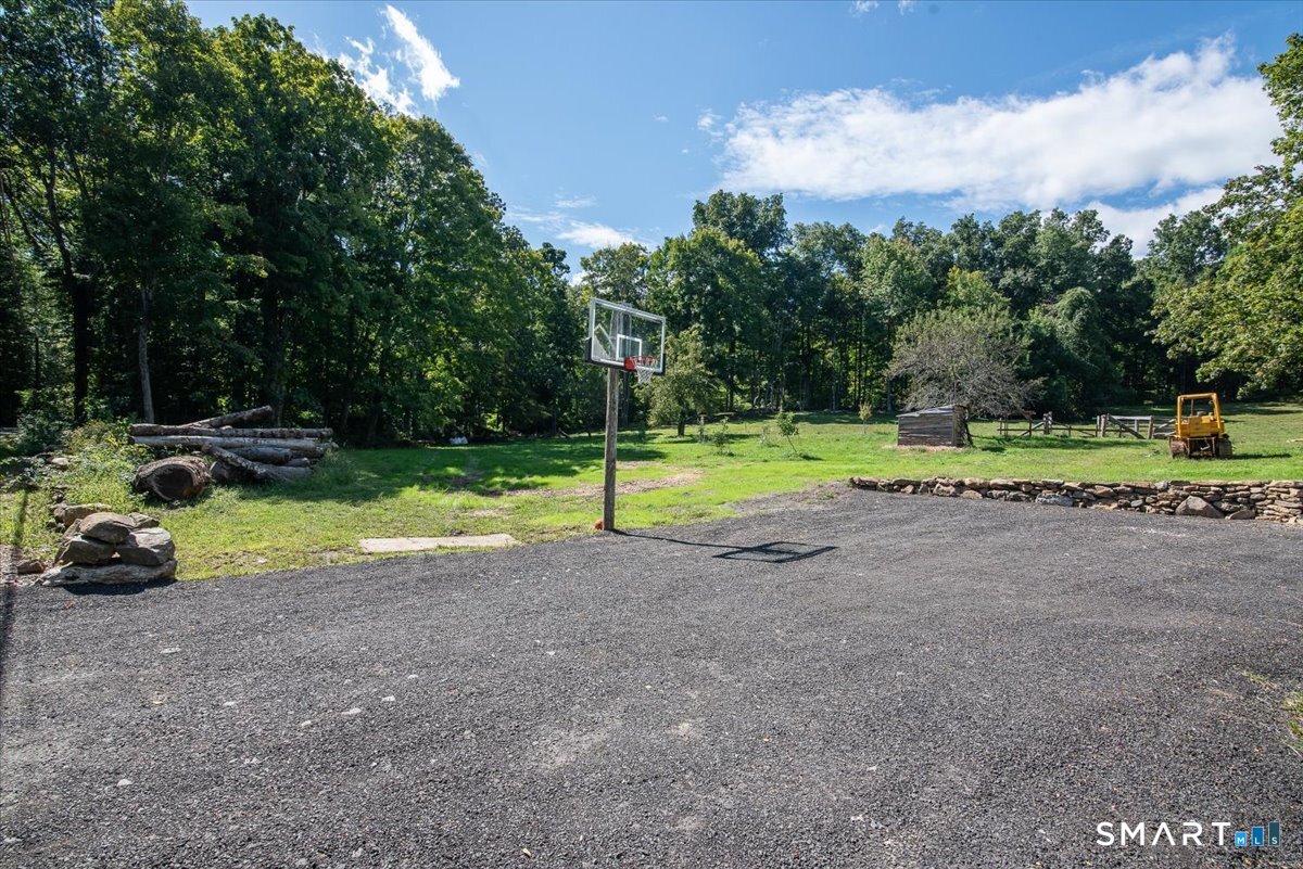 79 Seckar Road Willington CT 06279