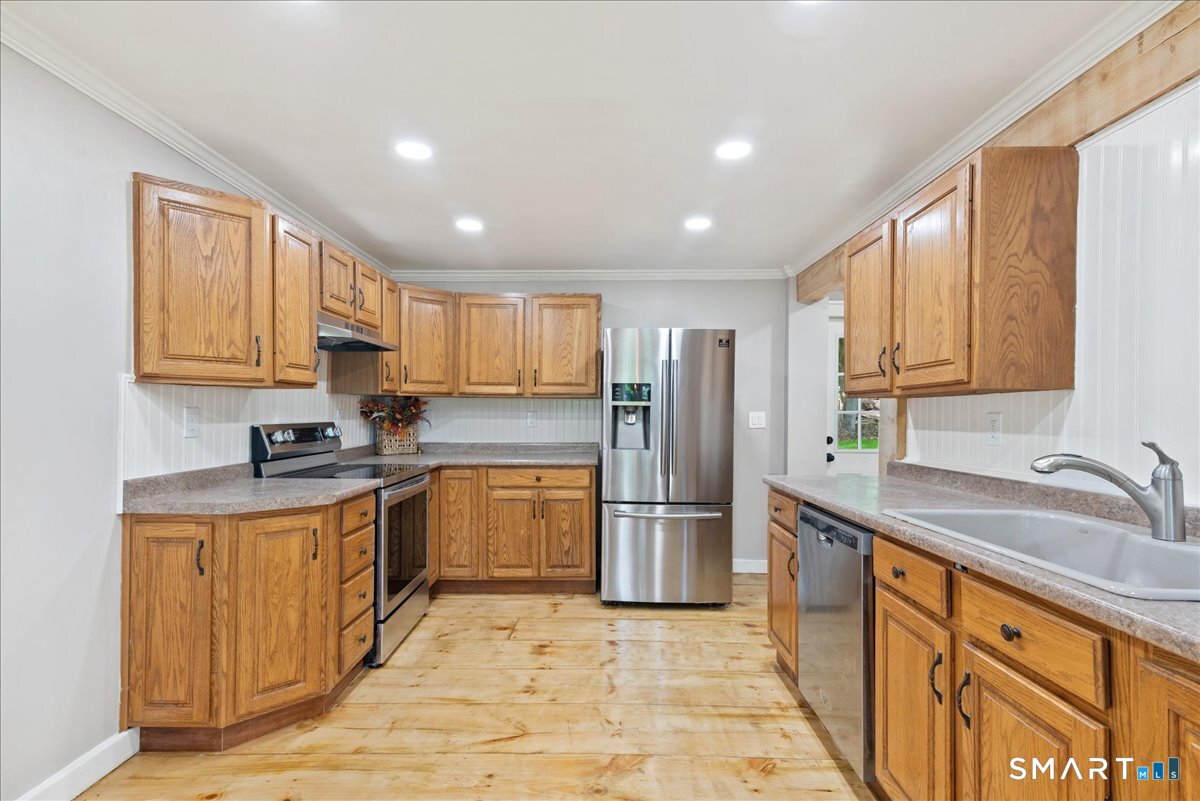 79 Seckar Road Willington CT 06279