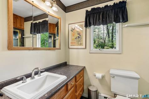 4 Alan Road Danbury CT 06810