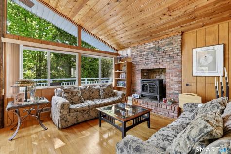 4 Alan Road Danbury CT 06810