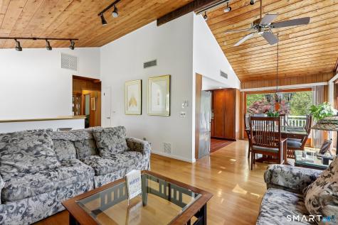 4 Alan Road Danbury CT 06810