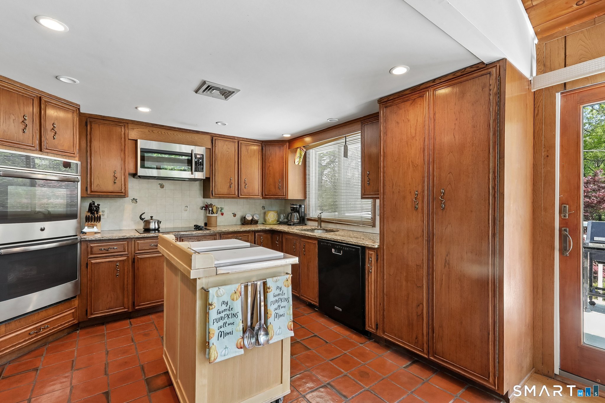 4 Alan Road Danbury CT 06810