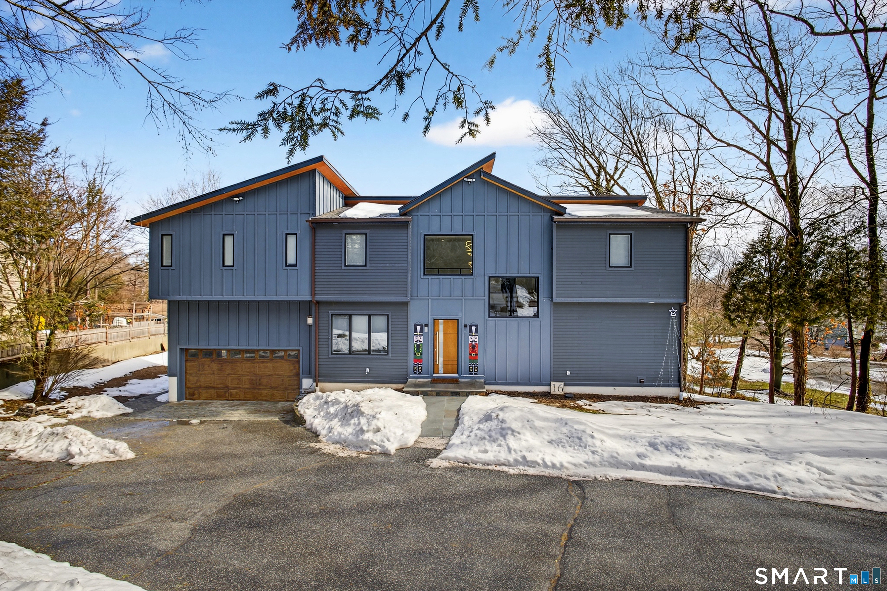 16 Cornwall Road Norwalk CT 06850