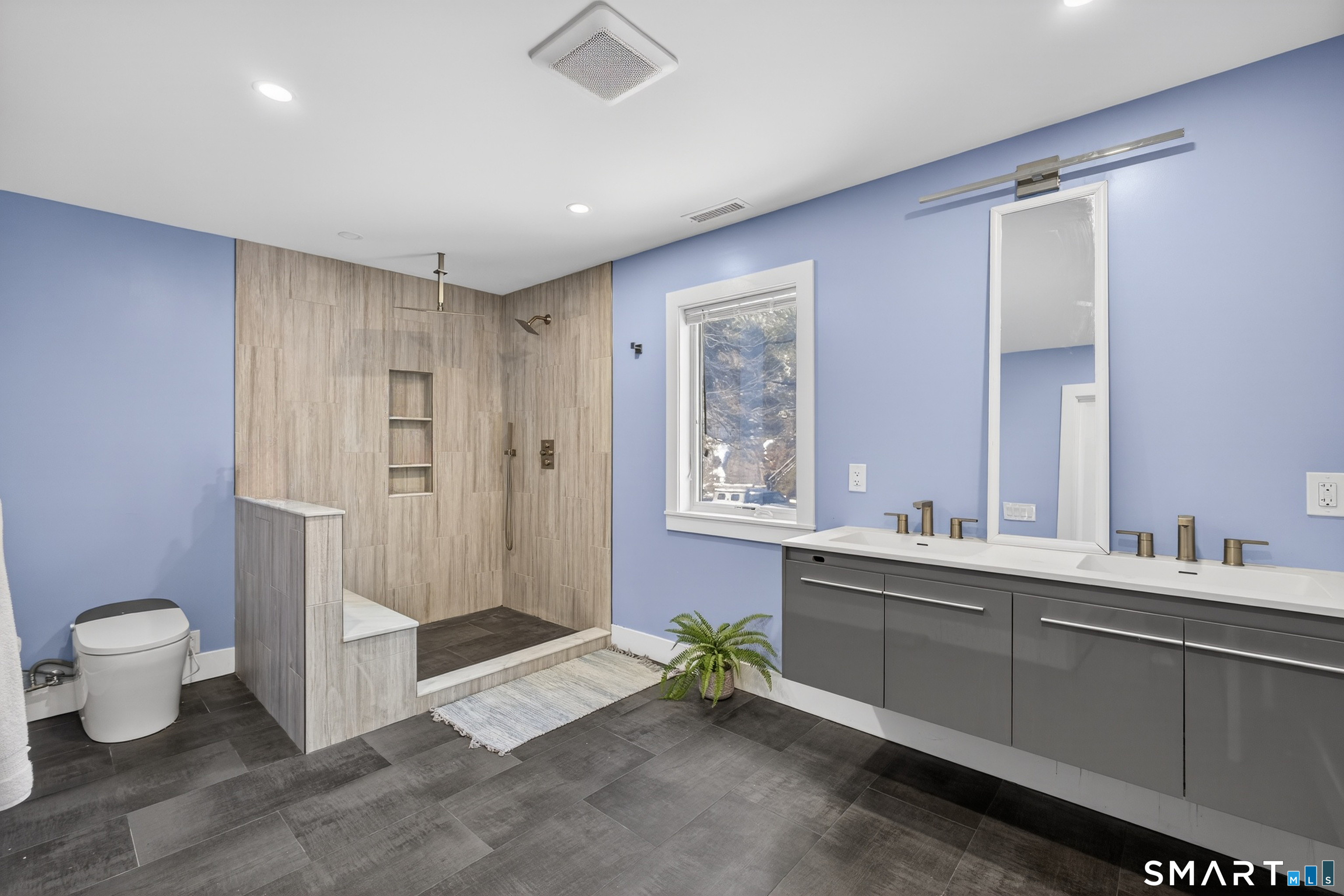 16 Cornwall Road Norwalk CT 06850