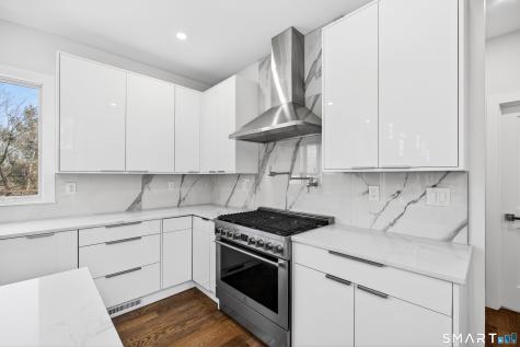 16 Cornwall Road Norwalk CT 06850
