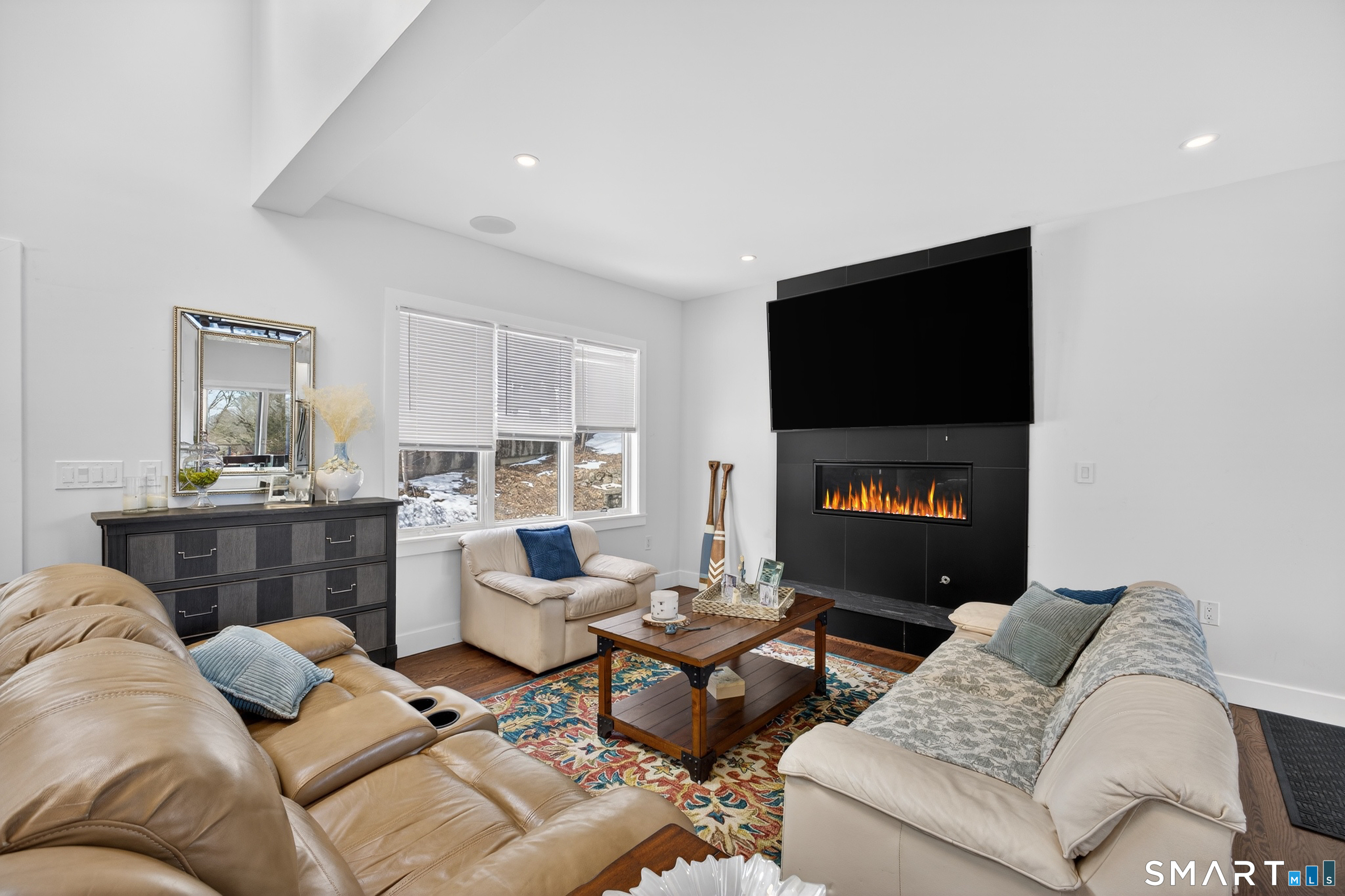 16 Cornwall Road Norwalk CT 06850