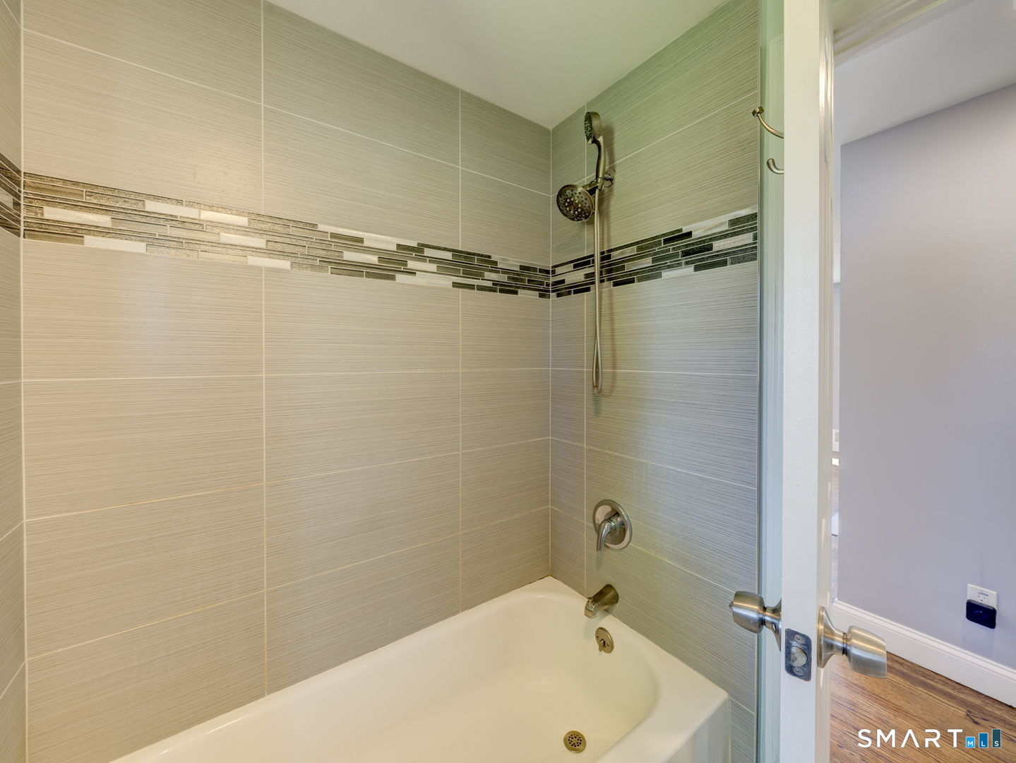 7 Hillscrest Road Plainville CT 06062