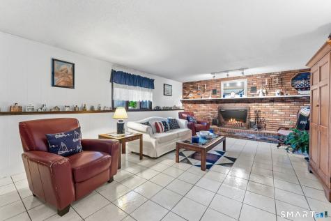 199 Military Highway Groton CT 06340