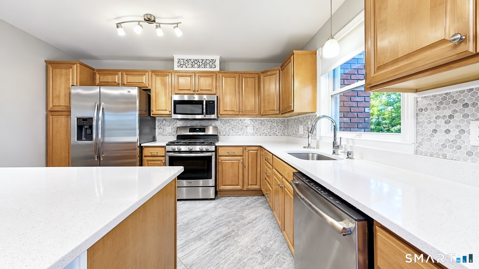 15 Whitwell Street Milford CT 06461