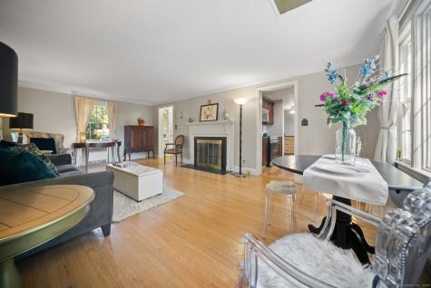 236 Ridgewood Road West Hartford CT 06107