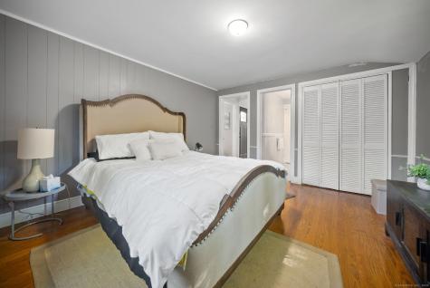 236 Ridgewood Road West Hartford CT 06107