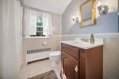 236 Ridgewood Road West Hartford CT 06107