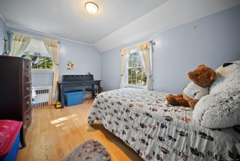 236 Ridgewood Road West Hartford CT 06107