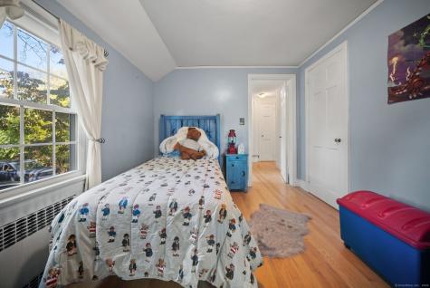 236 Ridgewood Road West Hartford CT 06107