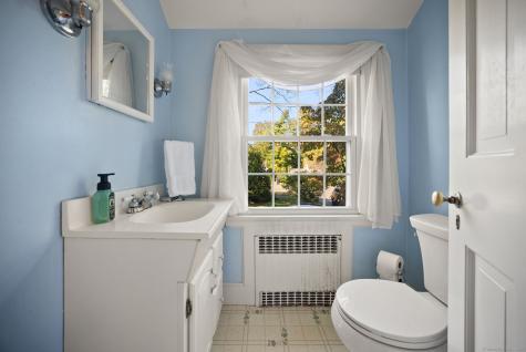 236 Ridgewood Road West Hartford CT 06107