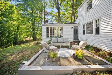 236 Ridgewood Road West Hartford CT 06107