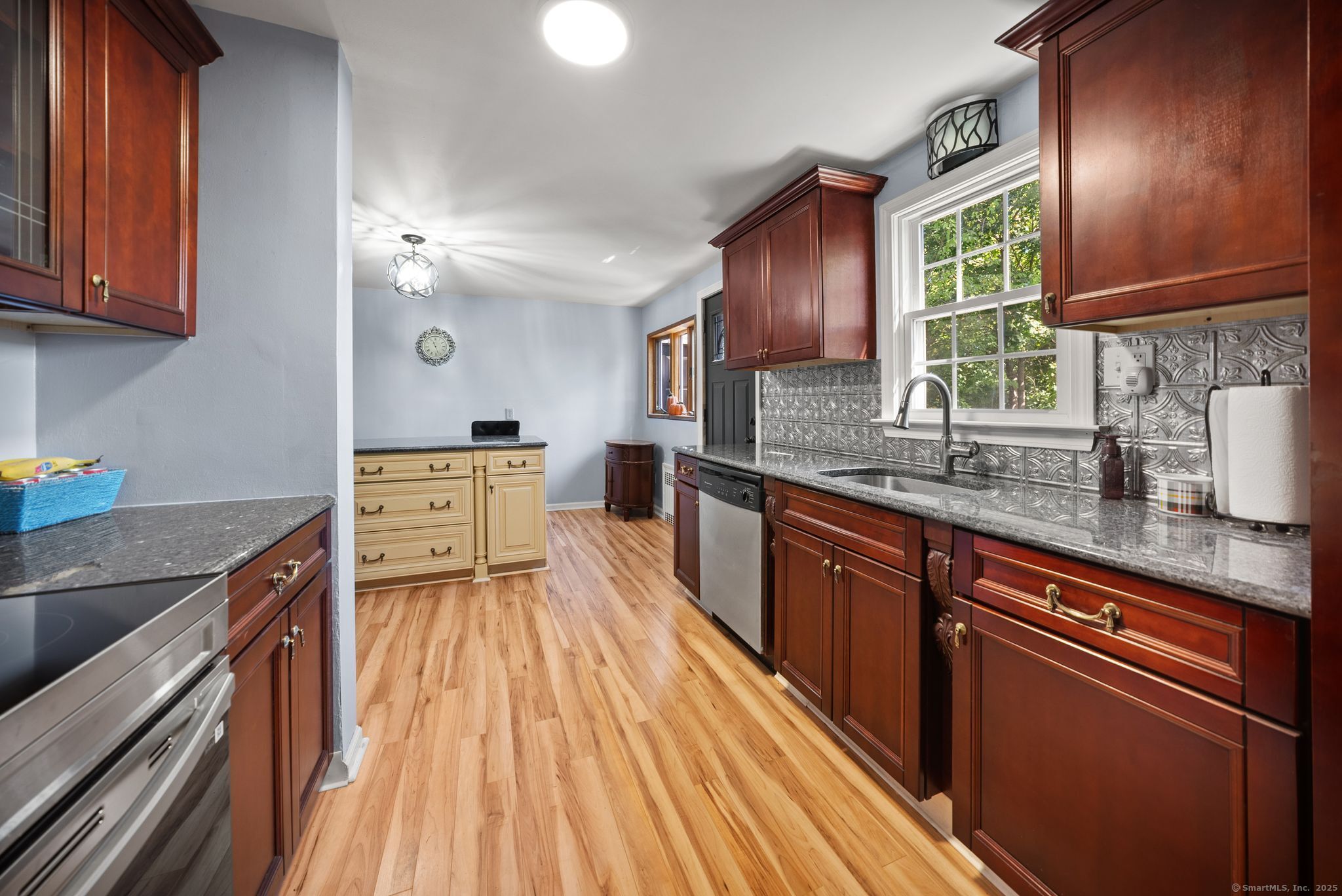 236 Ridgewood Road West Hartford CT 06107