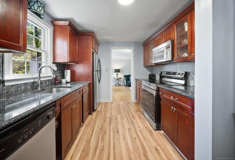 236 Ridgewood Road West Hartford CT 06107