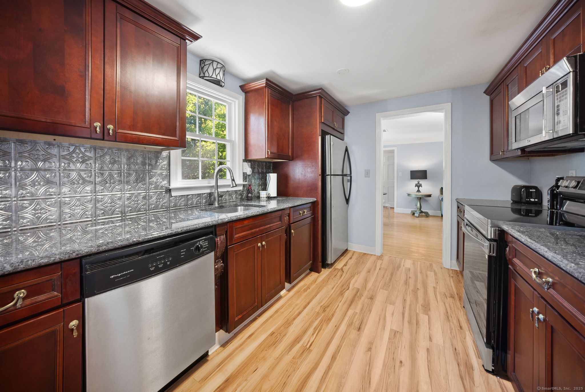 236 Ridgewood Road West Hartford CT 06107