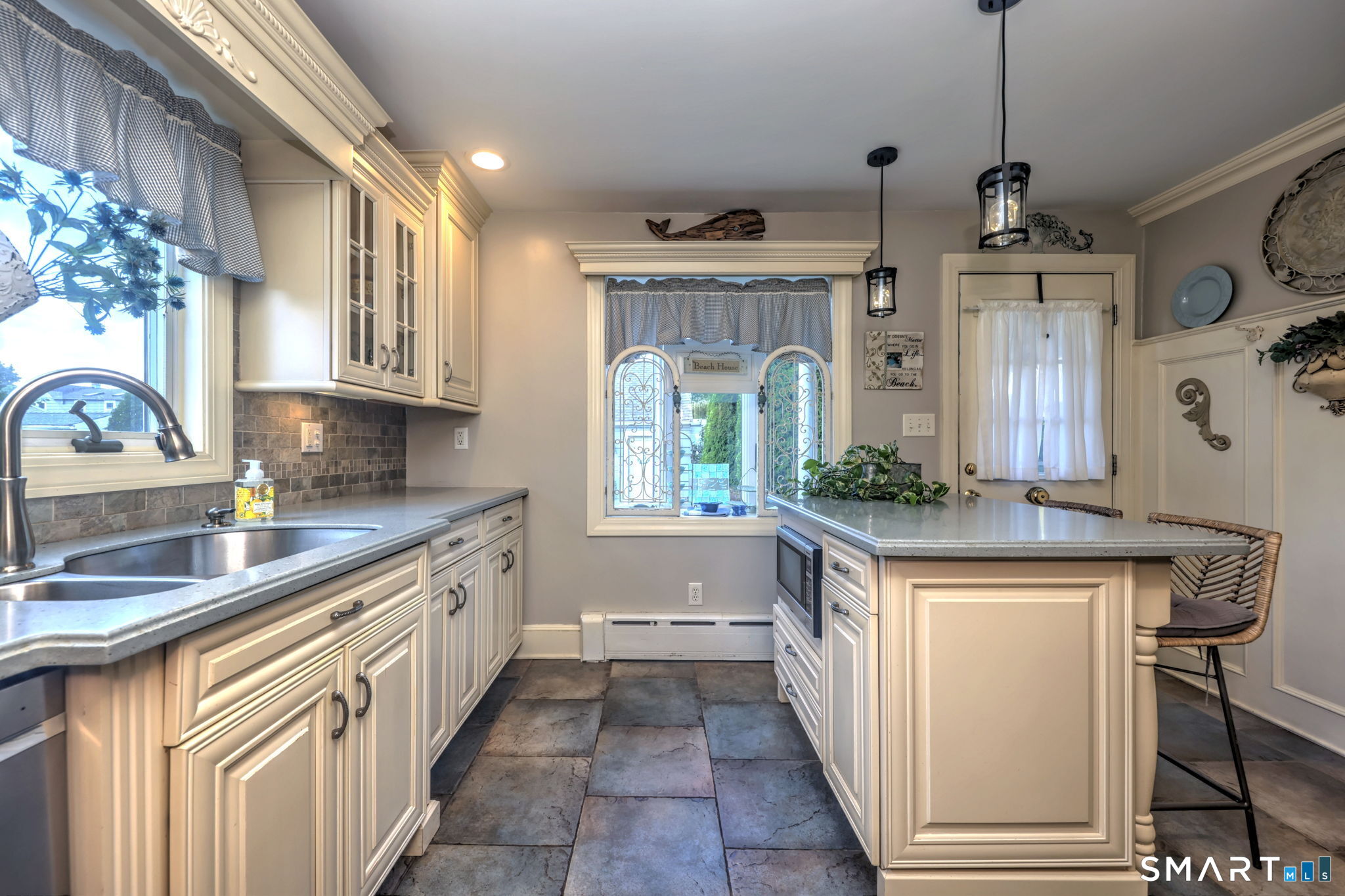 376 Stratford Road Stratford CT 06615