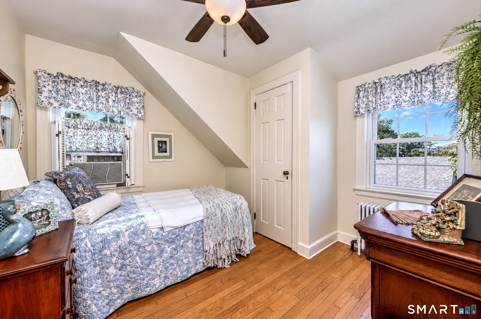 376 Stratford Road Stratford CT 06615