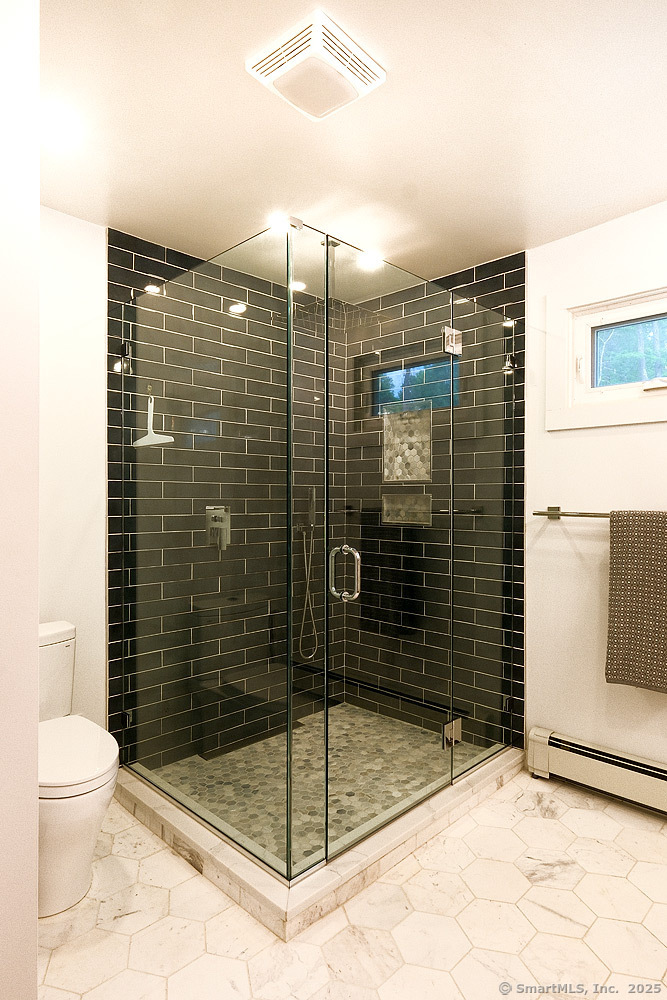 21 Perry Street Salisbury CT 06039