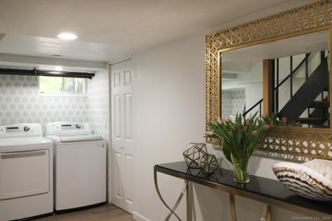21 Perry Street Salisbury CT 06039