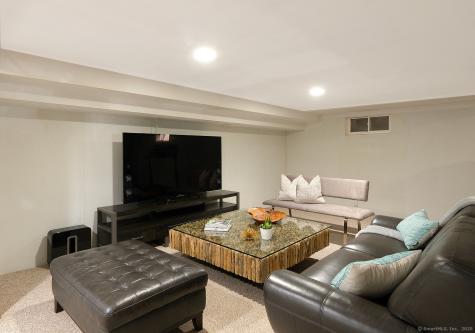 21 Perry Street Salisbury CT 06039
