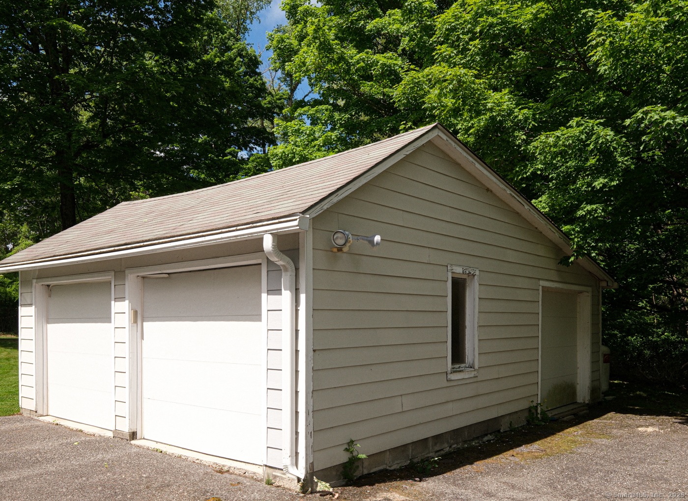 21 Perry Street Salisbury CT 06039