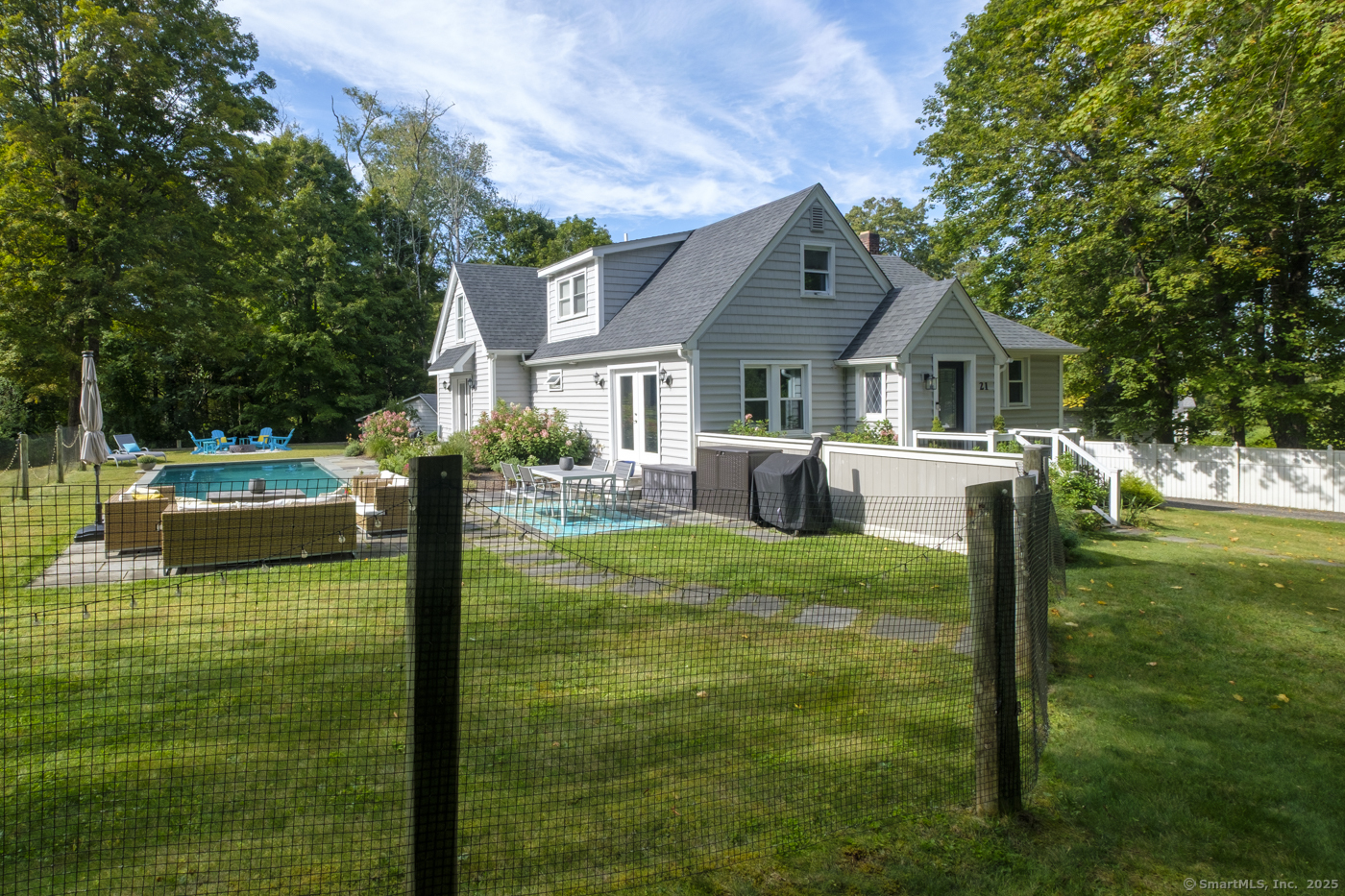 21 Perry Street Salisbury CT 06039