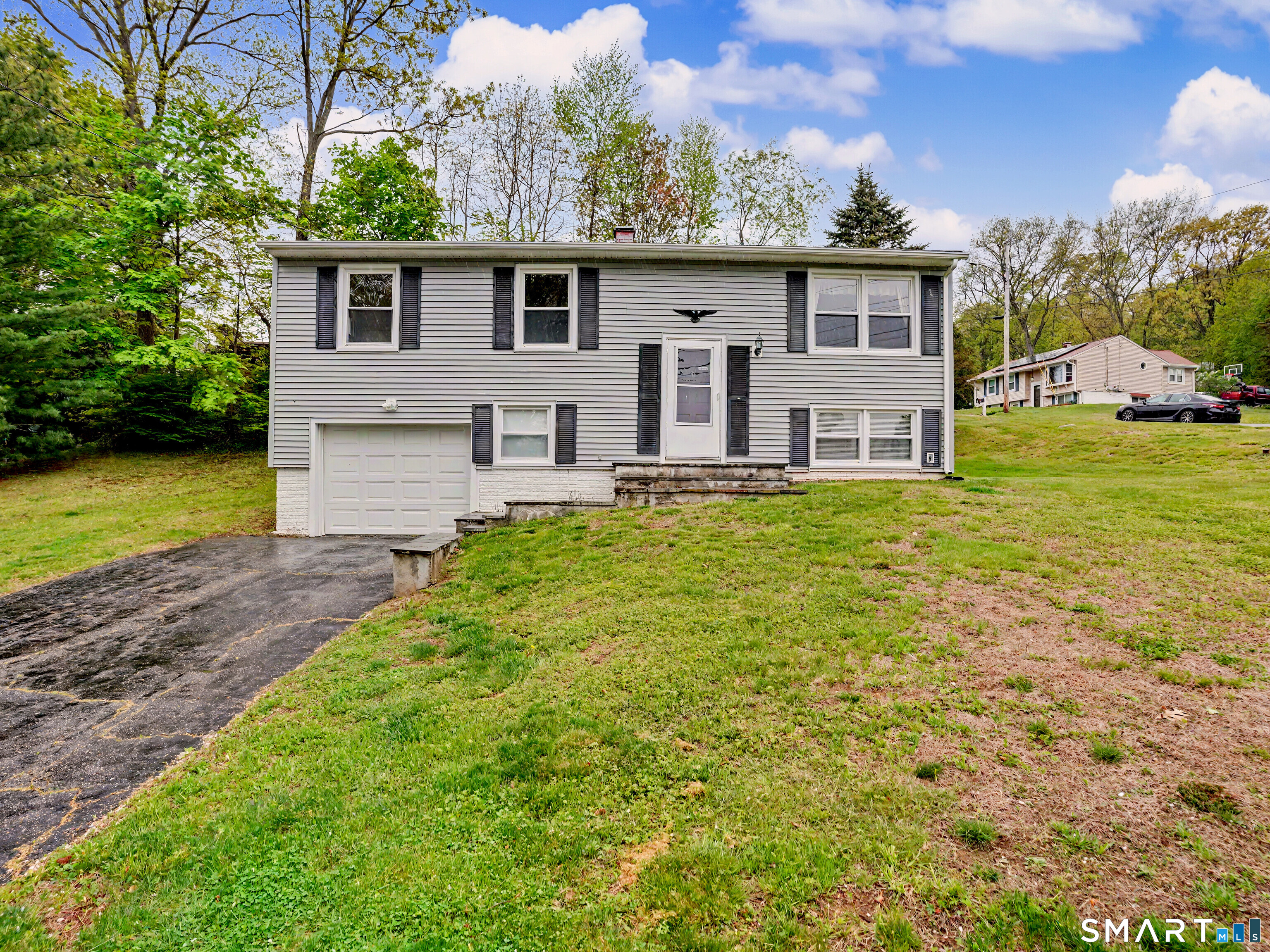 11 Hale Drive Ansonia CT 06401