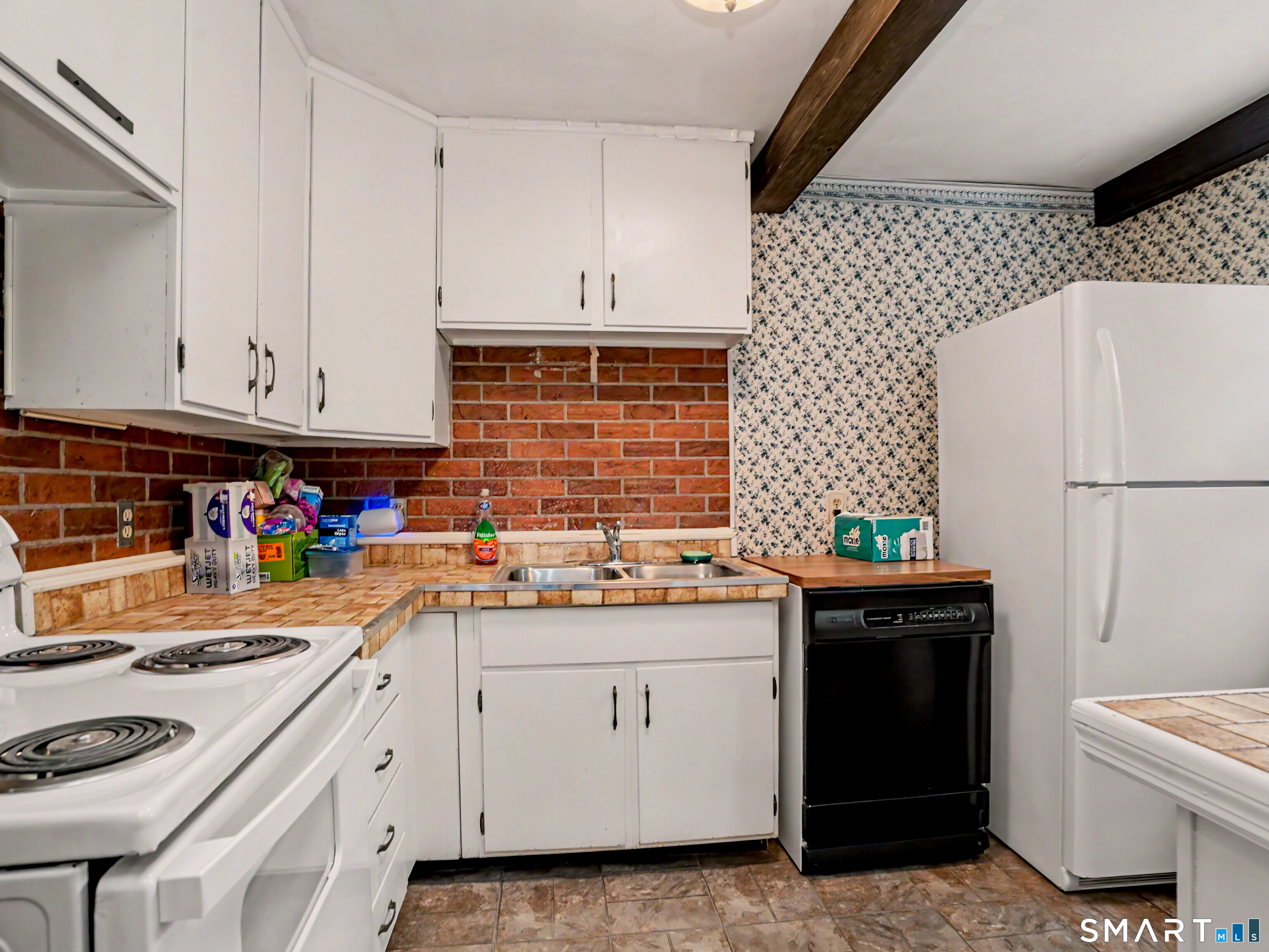 11 Hale Drive Ansonia CT 06401