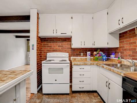 11 Hale Drive Ansonia CT 06401