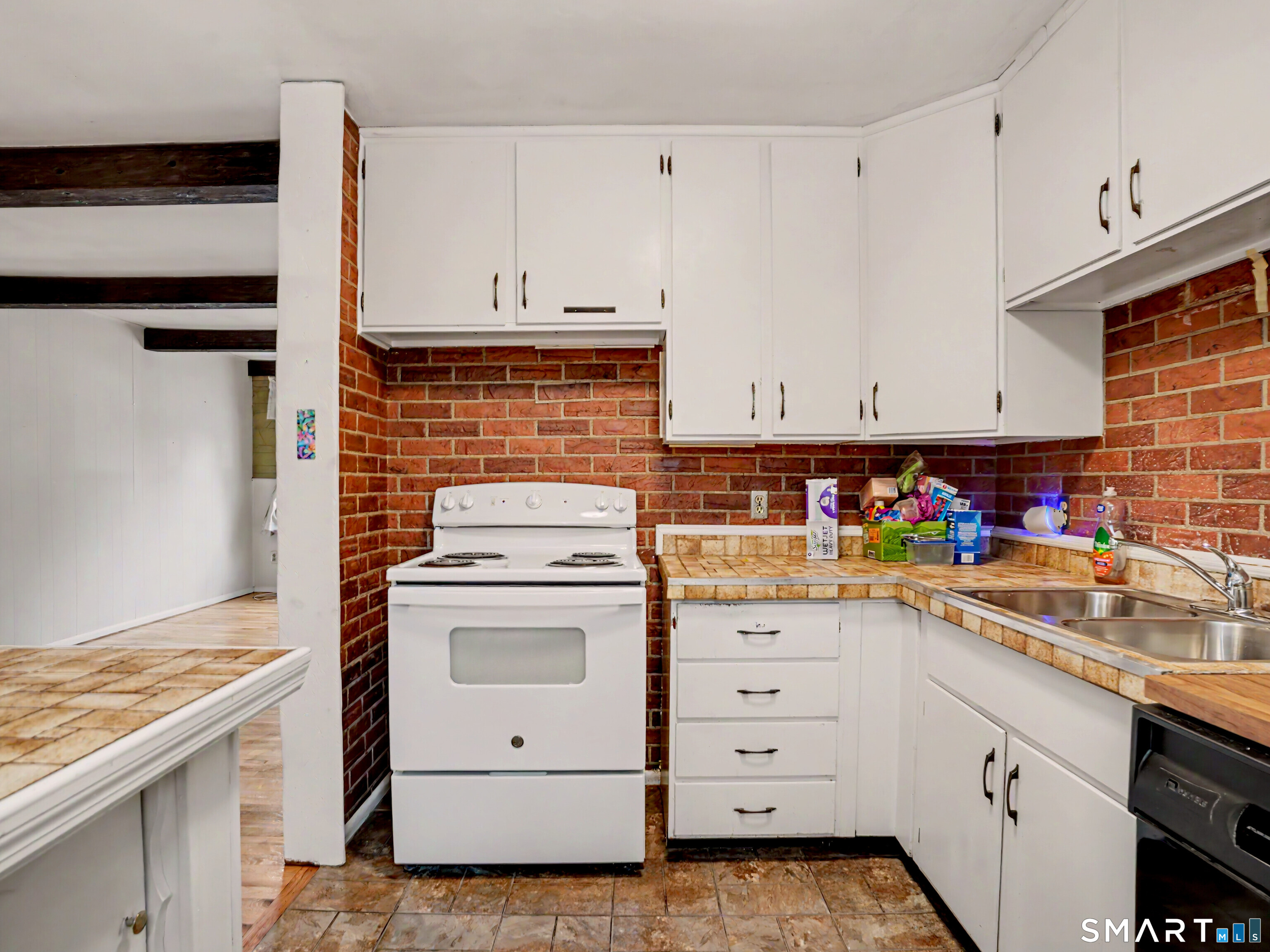 11 Hale Drive Ansonia CT 06401