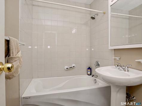 11 Hale Drive Ansonia CT 06401