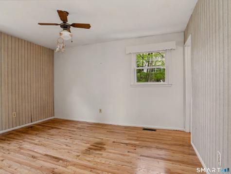11 Hale Drive Ansonia CT 06401