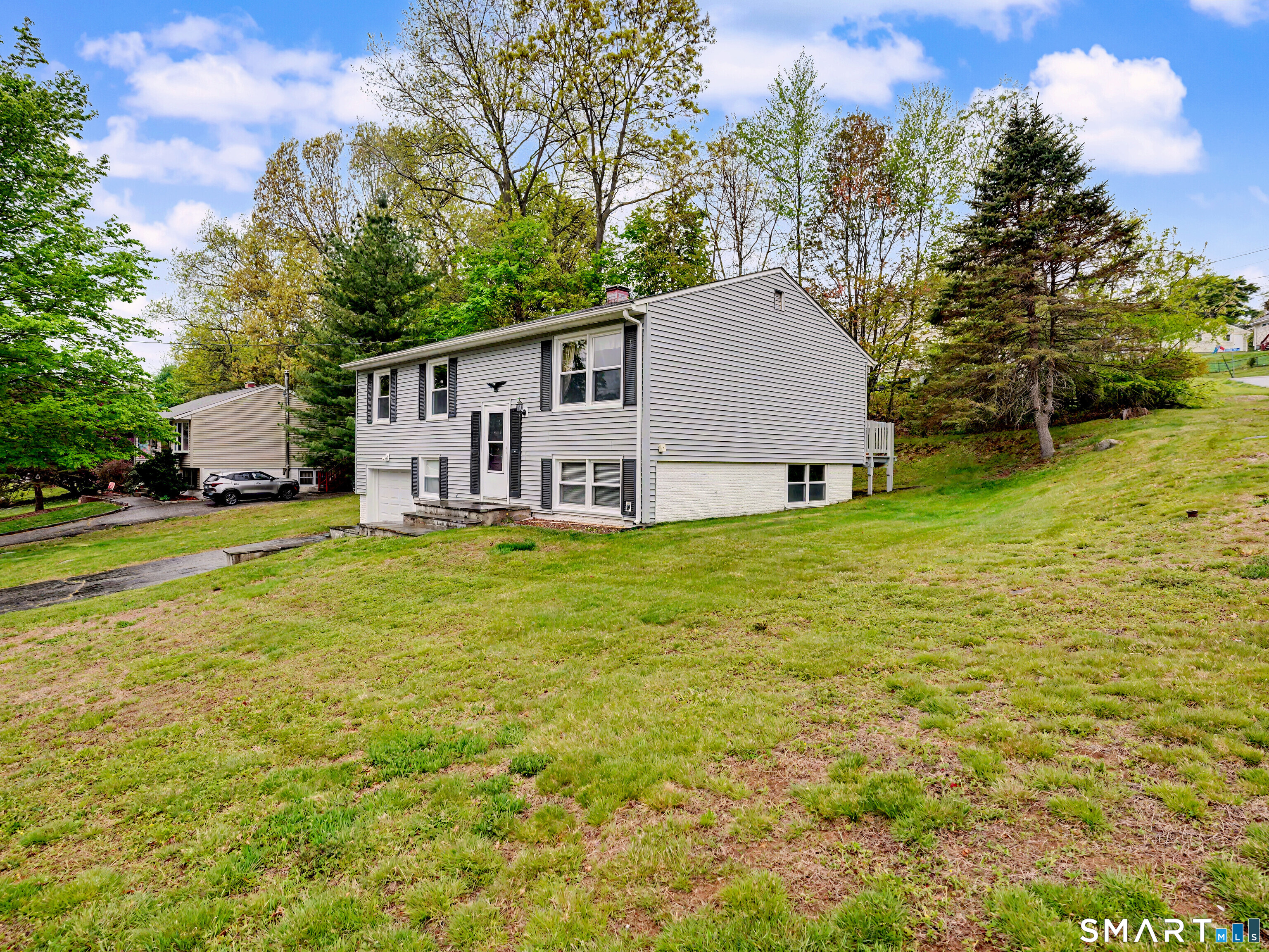 11 Hale Drive Ansonia CT 06401